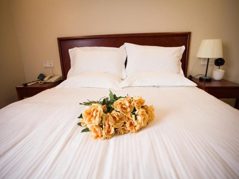 Greentree Inn Anhui Wuhu Zhongshan Road Pedestrian Street Express Hotel Экстерьер фото
