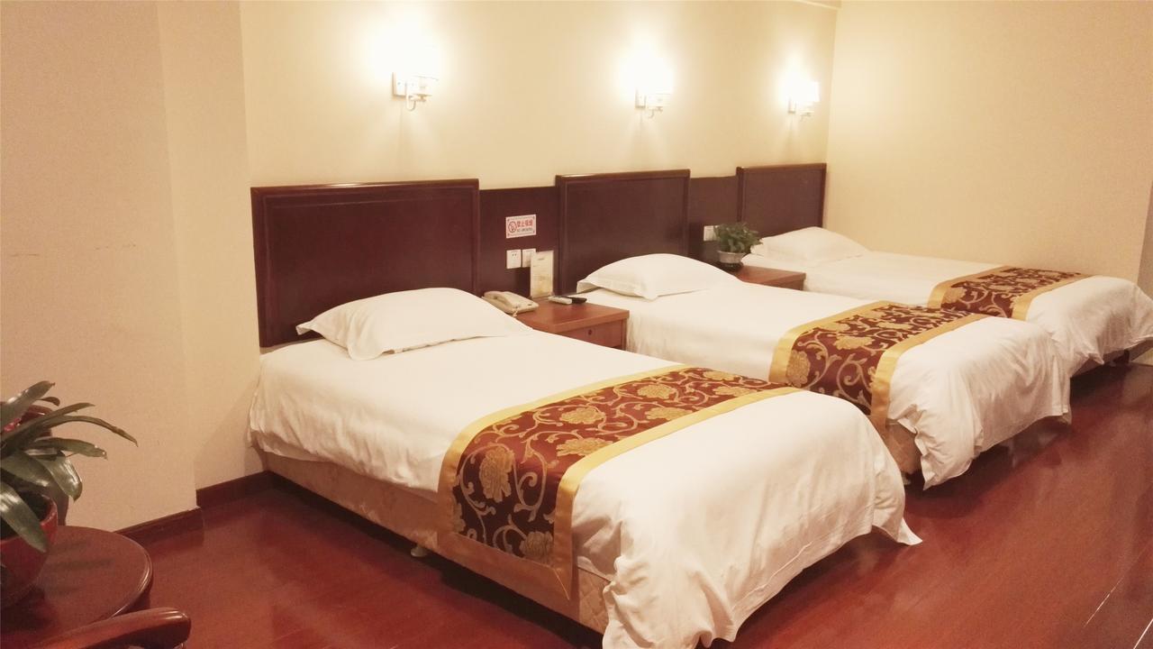Greentree Inn Anhui Wuhu Zhongshan Road Pedestrian Street Express Hotel Экстерьер фото